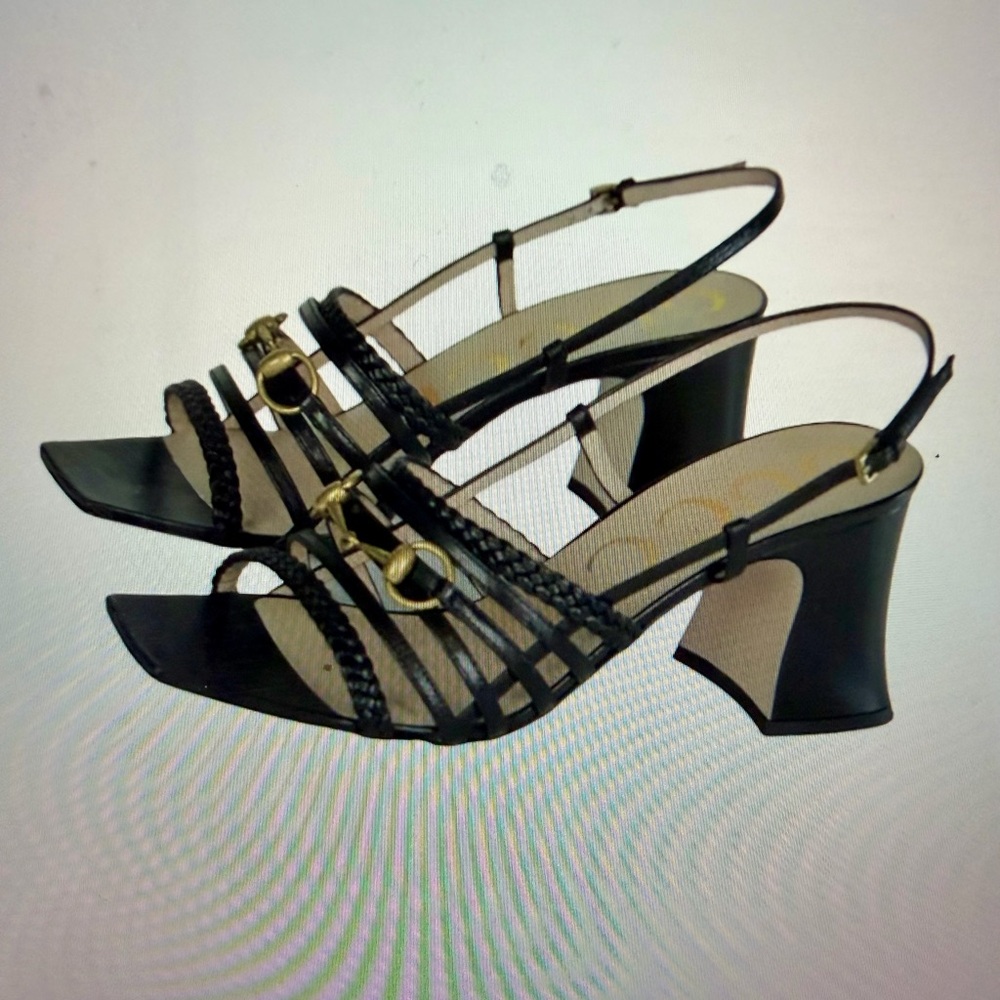 Gucci Horse bit Black Leather Sandals w Dust Bags & Box in Excellent Condition!